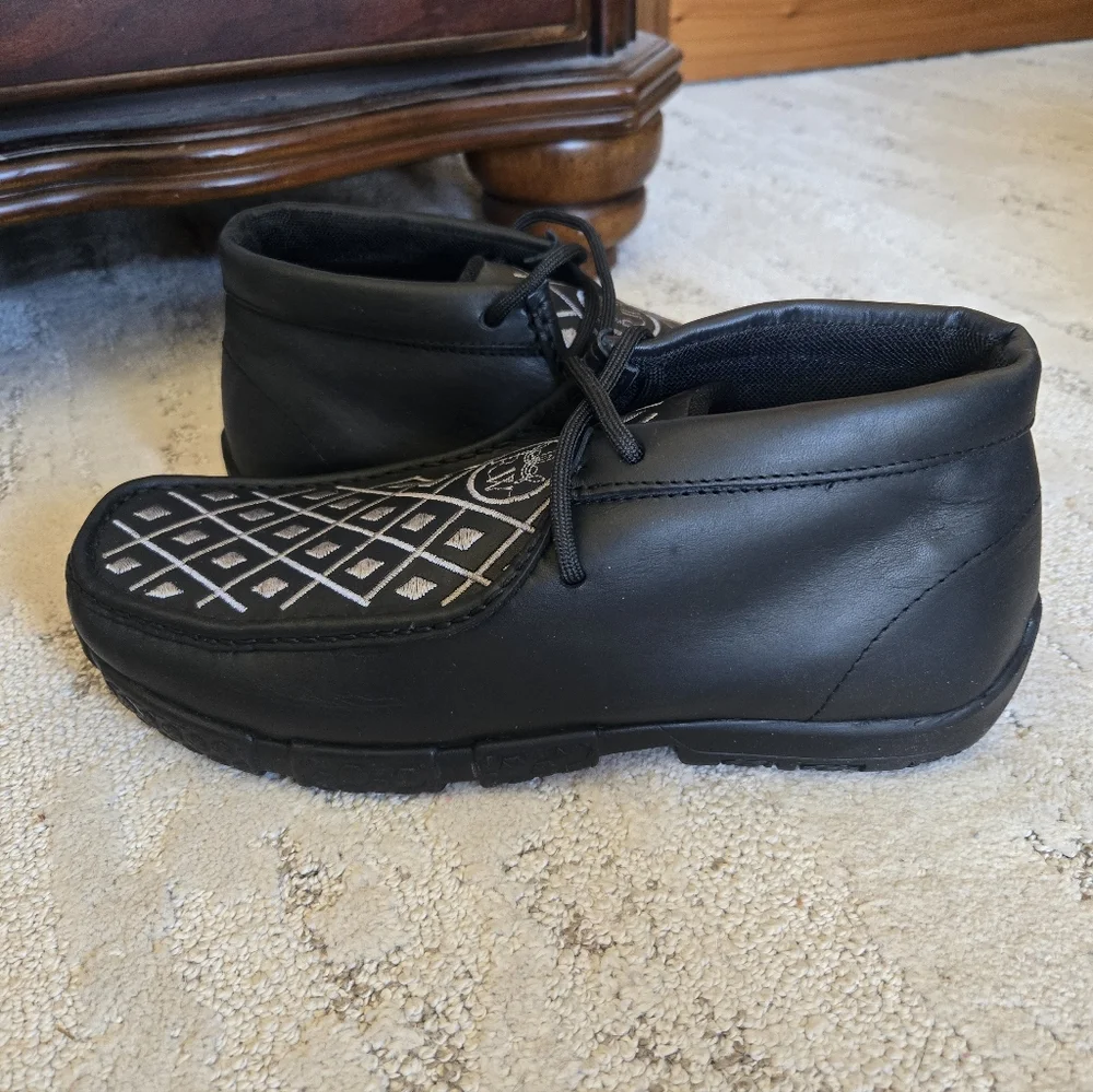 REYWELT, NWOB, Black Leather Men's Shoes, Sz. 9